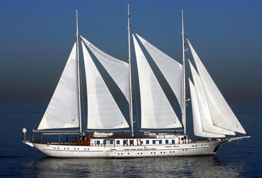 Dubai Magic 45m