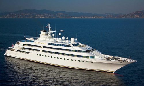 Superyacht Lady Moura