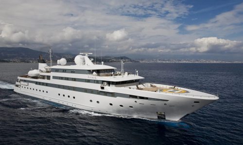 Lauren L Superyacht