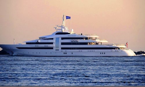 Vibrant Curiosity Superyacht